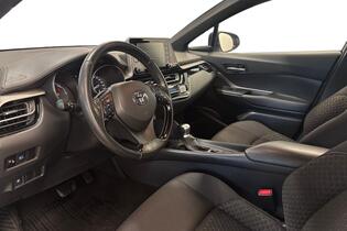 Toyota C-HR vaihtoauto