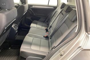 Volkswagen Golf Sportsvan vaihtoauto