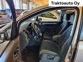 Volkswagen Touran vaihtoauto