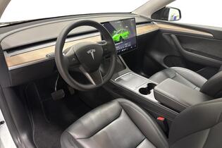 Tesla Model Y vaihtoauto