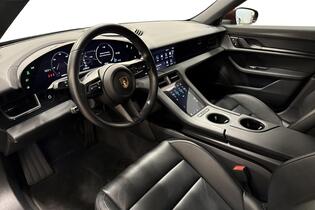 Porsche Taycan vaihtoauto