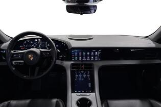 Porsche Taycan vaihtoauto