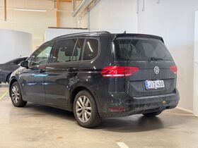 Volkswagen Touran vaihtoauto