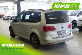 Volkswagen Touran vaihtoauto