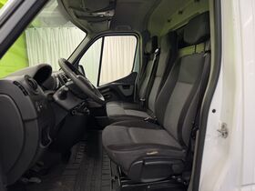 Nissan NV400 vaihtoauto