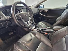 Volvo V40 Cross Country vaihtoauto