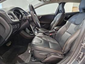 Volvo V40 Cross Country vaihtoauto