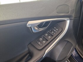 Volvo V40 Cross Country vaihtoauto