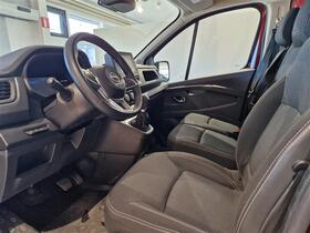 Nissan Primastar vaihtoauto