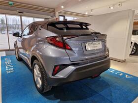 Toyota C-HR vaihtoauto