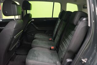 Volkswagen Touran vaihtoauto