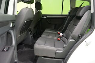 Volkswagen Touran vaihtoauto