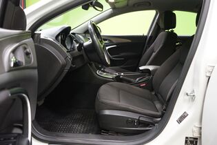 Opel Insignia vaihtoauto