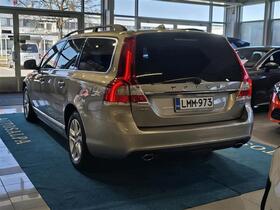 Volvo V70 vaihtoauto