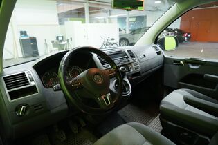 Volkswagen Caravelle vaihtoauto