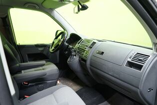 Volkswagen Caravelle vaihtoauto