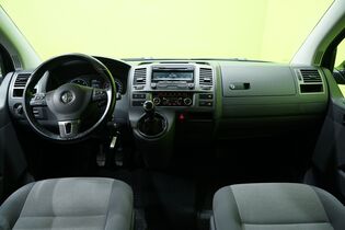 Volkswagen Caravelle vaihtoauto