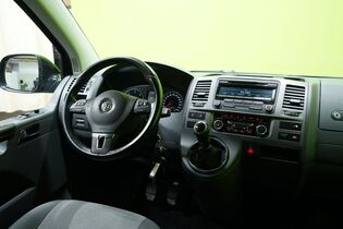 Volkswagen Caravelle vaihtoauto