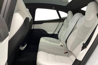 Tesla Model S vaihtoauto