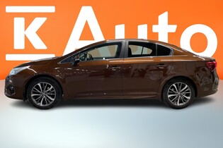 Toyota Avensis vaihtoauto