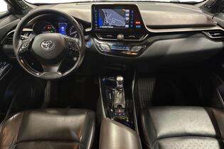 Toyota C-HR vaihtoauto