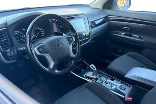 Mitsubishi Outlander PHEV vaihtoauto