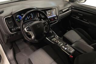 Mitsubishi Outlander PHEV vaihtoauto