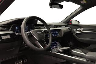 Audi Q8 e-tron vaihtoauto