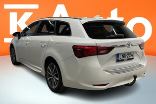 Toyota Avensis vaihtoauto