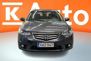 Honda Accord vaihtoauto