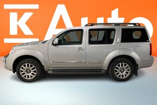 Nissan Pathfinder vaihtoauto