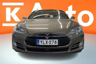 Tesla Model S vaihtoauto