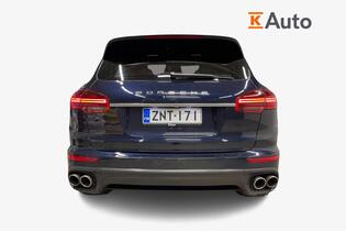 Porsche Cayenne vaihtoauto