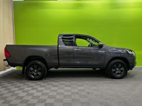 Toyota Hilux vaihtoauto