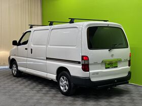 Toyota Hiace vaihtoauto