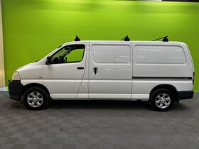 Toyota Hiace vaihtoauto