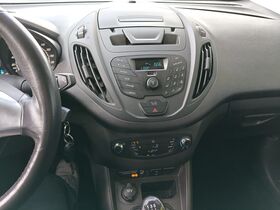 Ford Transit Courier vaihtoauto