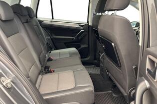 Volkswagen Golf Sportsvan vaihtoauto