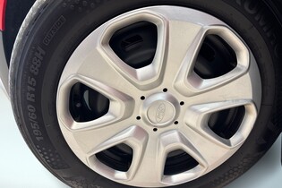 Ford Transit Courier vaihtoauto