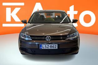 Volkswagen Jetta vaihtoauto