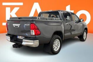 Toyota Hilux vaihtoauto
