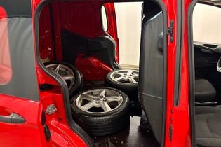 Ford Transit Courier vaihtoauto