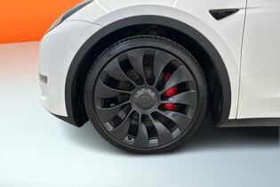 Tesla Model Y vaihtoauto
