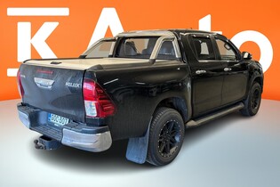Toyota Hilux vaihtoauto
