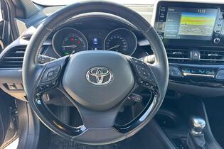 Toyota C-HR vaihtoauto