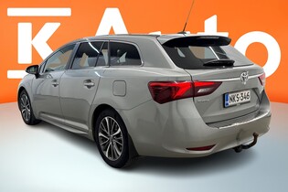 Toyota Avensis vaihtoauto