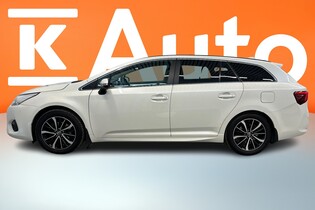 Toyota Avensis vaihtoauto