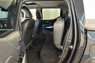 Nissan Navara vaihtoauto