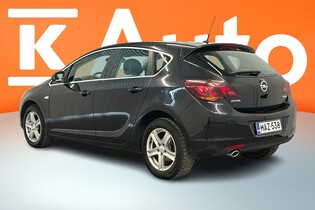 Opel Astra vaihtoauto