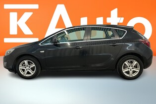 Opel Astra vaihtoauto